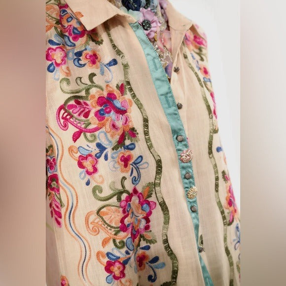 ARATTA- Western Boho Chic Vibrant Embroidered Beauty Mark Maxi Duster