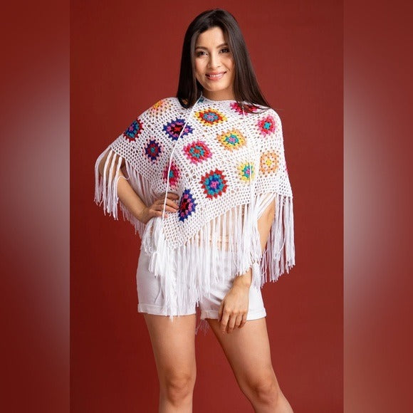 SAACHI Anthropologie- Hooded White Square Crochet Fringe Poncho OS