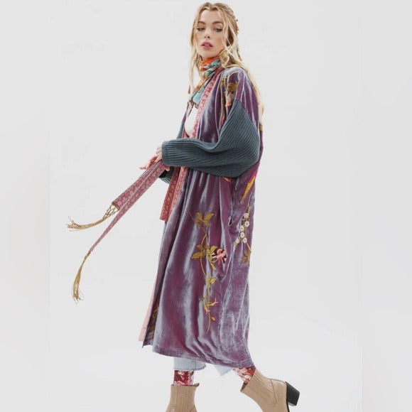 ARATTA Something Magical Floral Velvet Embroidered Satin Lined Coat